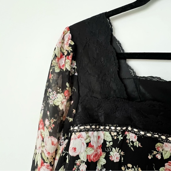 Boho Lace Floral Square Neck Peasant Top - Picture 3 of 11